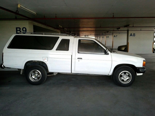 ขายด่วน Nissan BigM Van รถสวย.. พร้อมใช้..