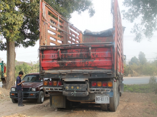 อีซูซุ 10 ล้อเพลาเดียวขอบคุณทีมงานเฮียชัยอุดรครับรับรถไปแล้วครับขอบคุณทีมงานพี่เสือทุกๆคนครับ