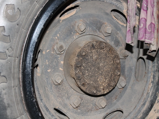 อีซูซุ 10 ล้อเพลาเดียวขอบคุณทีมงานเฮียชัยอุดรครับรับรถไปแล้วครับขอบคุณทีมงานพี่เสือทุกๆคนครับ