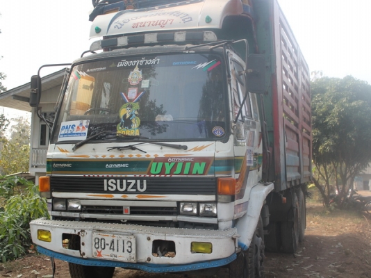 อีซูซุ 10 ล้อเพลาเดียวขอบคุณทีมงานเฮียชัยอุดรครับรับรถไปแล้วครับขอบคุณทีมงานพี่เสือทุกๆคนครับ