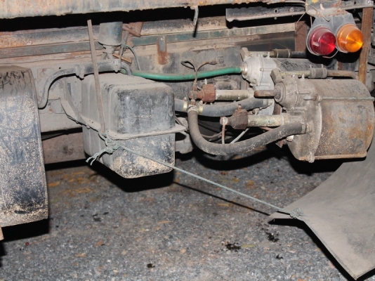 อีซูซุ 10 ล้อเพลาเดียวขอบคุณทีมงานเฮียชัยอุดรครับรับรถไปแล้วครับขอบคุณทีมงานพี่เสือทุกๆคนครับ