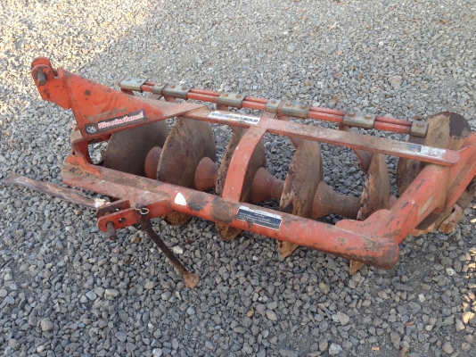 ขายด่วน KUBOTA B2420 เครื่องดี มีภาพวีดีโอ อุปกรณ์ มี 3 รายการ ผาน5 โรตารี่ ล้อเหล็ก สภาพสวยพร้อมใช้