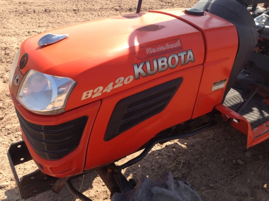 ขายด่วน KUBOTA B2420 เครื่องดี มีภาพวีดีโอ อุปกรณ์ มี 3 รายการ ผาน5 โรตารี่ ล้อเหล็ก สภาพสวยพร้อมใช้