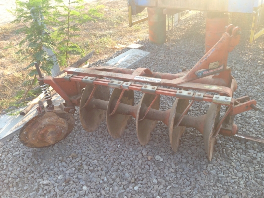 ขายด่วน KUBOTA B2420 เครื่องดี มีภาพวีดีโอ อุปกรณ์ มี 3 รายการ ผาน5 โรตารี่ ล้อเหล็ก สภาพสวยพร้อมใช้