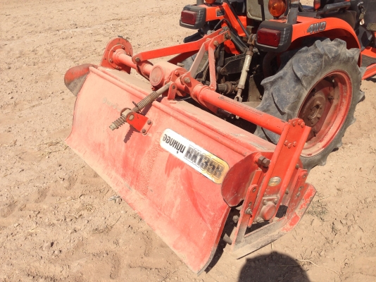ขายด่วน KUBOTA B2420 เครื่องดี มีภาพวีดีโอ อุปกรณ์ มี 3 รายการ ผาน5 โรตารี่ ล้อเหล็ก สภาพสวยพร้อมใช้