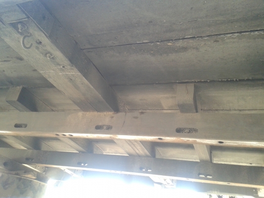 กระบะเมก้า6ล้อกลาง5.5ม. กระบะเมก้า6ล้อกลาง5.5ม.