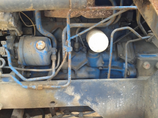 FORD 6610 สองเพลา มีบุ้งกี๋ตักหน้า อุปกรณ์ 2ชิ้น รถพร้อมใช้งาน เอกสารอินวอย 087-2976734