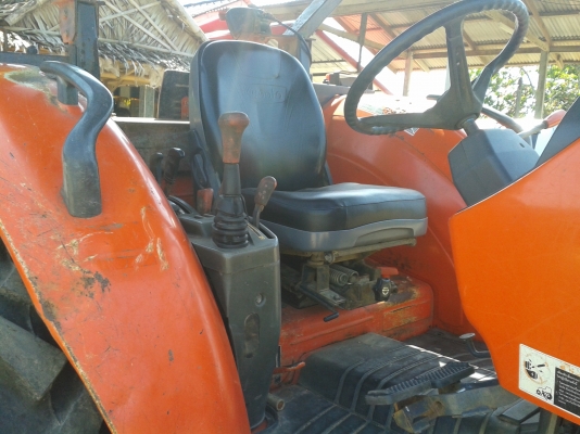 KUBOTA M7040 2เพลา  อุปกรณ์3ชิ้น รถสวยพร้อมใช้งาน เอกสารเล่มทะเบียน  ราคาต่อรองได้ 087-2976734