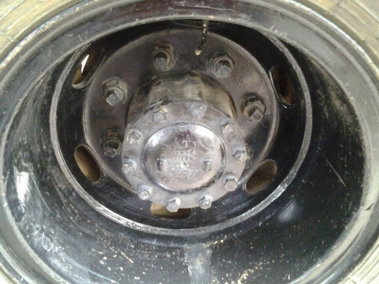 รถฮีโน่ 10 ล้อดั้ม เปลื่ยนเครื่อง 350 แรงม้า. ( รถประกอบ. ) สนใจติดต่อ 081 - 6079515