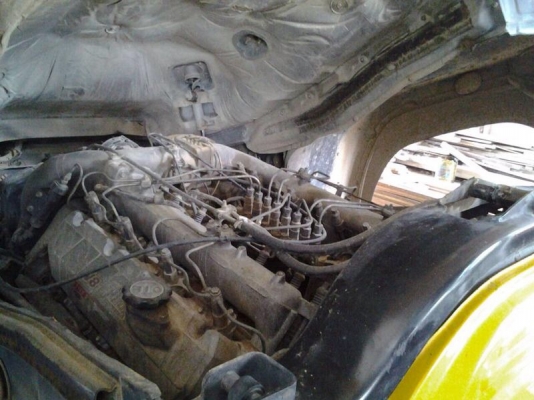 รถฮีโน่ 10 ล้อดั้ม เปลื่ยนเครื่อง 350 แรงม้า. ( รถประกอบ. ) สนใจติดต่อ 081 - 6079515