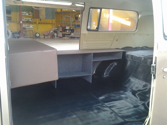 ขายโฟล์คเปิดบาร์ แต่งให้แล้ว เอาไปขายของได้เลย