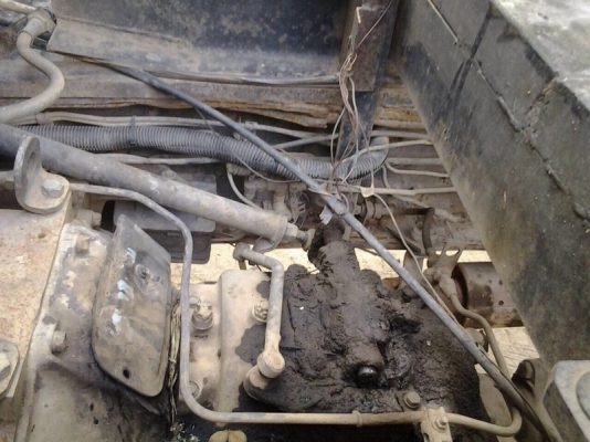 รถฮีโน่ 10 ล้อดั้ม FM227  220 แรงม้า.  ( ราคา 1,170,000 บาท. ) สนใจติดต่อ 081 - 6079515