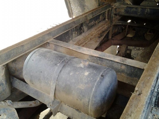 รถฮีโน่ 10 ล้อดั้ม FM227  220 แรงม้า.  ( ราคา 1,170,000 บาท. ) สนใจติดต่อ 081 - 6079515