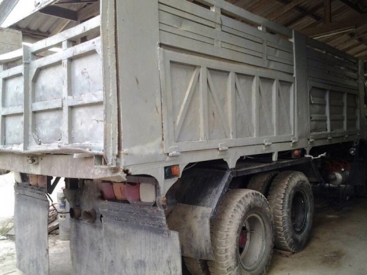 รถฮีโน่ 10 ล้อดั้ม FM227  220 แรงม้า.  ( ราคา 1,170,000 บาท. ) สนใจติดต่อ 081 - 6079515