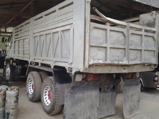 รถฮีโน่ 10 ล้อดั้ม FM227  220 แรงม้า.  ( ราคา 1,170,000 บาท. ) สนใจติดต่อ 081 - 6079515