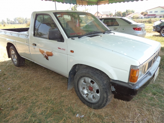 ขาย68000บาทรถกะบะนิสสันเบนซิลติดแก๊ส สภาพสวยพร้อมใช้งานคับ