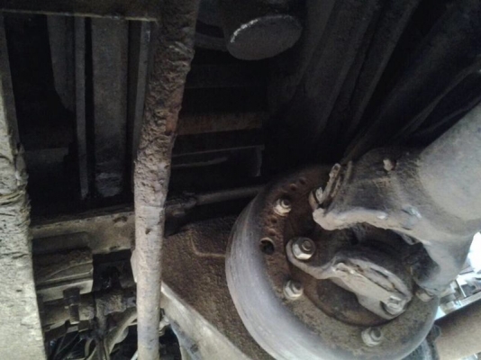 รถฮีโน่ 10 ล้อดั้ม F17  187 แรงม้า.  สนใจติดต่อ 081 - 6079515