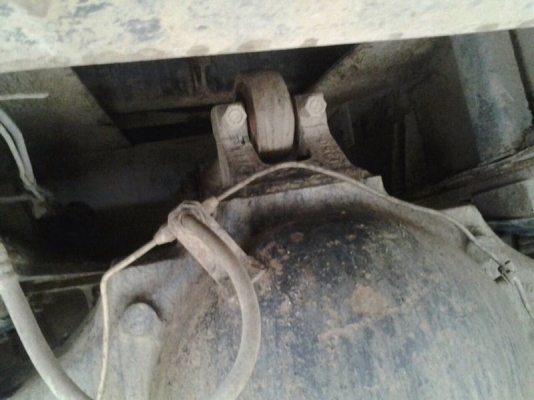 รถฮีโน่ 10 ล้อดั้ม F17  187 แรงม้า.  สนใจติดต่อ 081 - 6079515