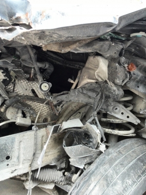 ขายซากavanza 2011 ชนหน้าซ้าย