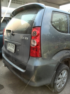 ขายซากavanza 2011 ชนหน้าซ้าย