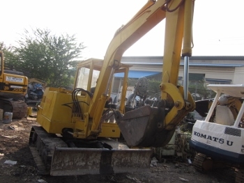 ขาย- รถขุด รถแบคโฮ IHI PC 40 เครื่องยนต์ดีเซล 4 สูบ มือสอง เก่าญี่ปุ่น พร้อมใช้งานครับ
