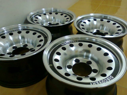 Discovery Japan 15X7 ET-28 6/139.7 ใส่ๆใหม่ๆกริ๊บๆ1ชุดพร้อมใช้