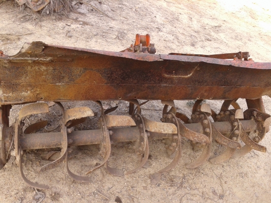 ขายรถไถคูโบต้า2201สภาพสวยพร้อมใช้งาน พร้อมตัวปั่นล้อยาง ล้อเหล็ก