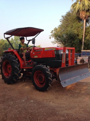 แทรกเตอร์คูโบค้า  L4508  สภาพดีเยี่ยม พร้อมใช้งาน เดิมๆทั้งคัน นำไปใช้แล้วไม่ผิดหวัง พร้อมจอบหมุนเเละผานดันหน้า