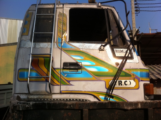 หัวร้อกกี้ (หัวนอก) ตามสภาพ (หน้าซ้ายชนเสานิดหน่อย) หัวบาง อุปกรณ์ครบ ขาดกระจกหน้า