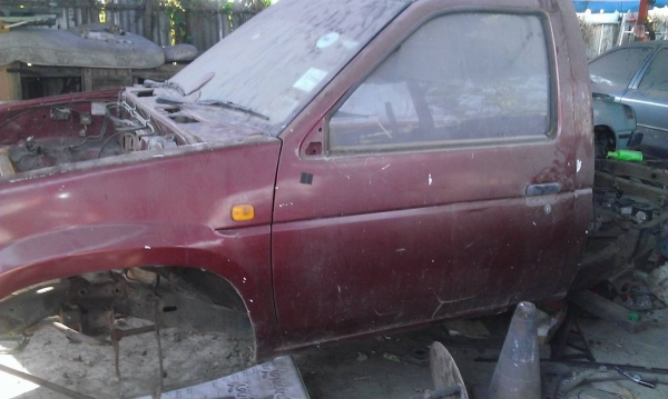 ขายคัสซีNISSAN BIGM ตอนเดียวพร้อมหัว