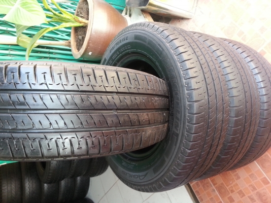 ขาย  215/70/15  michalin  สวยๆ  ส่งทั่วไทยครับ