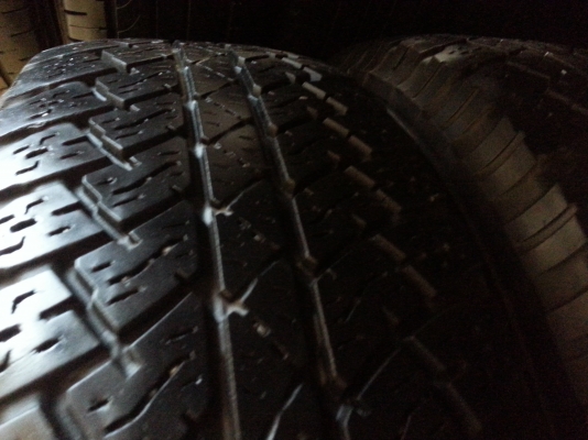 ขาย  245/70/16  บริสโตนดูเลอร์  ปี11  ส่งทั่วไทย