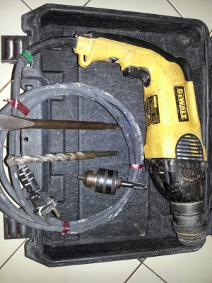 ขายสว่านโรตารี่3ระบบDEWALTรุ่นD25123สภาพดีพร้อมอุปกรณ์ ขายสว่านโรตารี่3ระบบDEWALTรุ่นD25123สภาพดีพร้อมอุปกรณ์