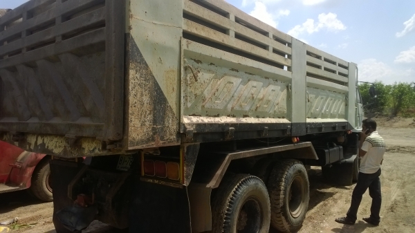 (รูปใหม่ปัจจุบัน)ROCKY 240 นางฟ้าแท้ รถสภาพดีอยู่ พร้อมใช้งาน กันชนหน้าถอดอยู่...