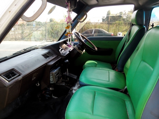 ขายรถตู้ Hiace ตาหวาน