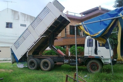 สิบล้อ MITSUBISHI FUSO FN 225K ราคาต่อรองได้ รถสิบล้อในราคาถูกกว่าหกล้อ รีบขายเพราะร้อนเงิน