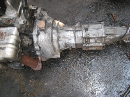 ขายเครื่องฟอร์ด เรนเจอร์ 2.5  12วาล์ว พร้อมเกียร์