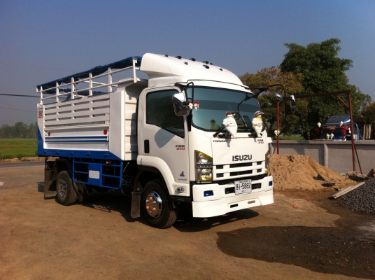 ISUZU 210 Hp ปลายปี 54 ดัมพ์สามมิตร ไมล์ 80000 กว่าโล (ทีมงานรถคุณภาพ)
