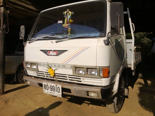 ขาย 6ล้อHINO FC 117แรงกระบะคาร์โก้ยาว5.50พร้อมใช้