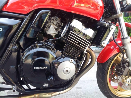 ต้ำพระราม2 จัดให้ตามคำขอ CB400ปี96VS.S สภาพสวยใสๆเครื่องดีพร้อมเดินทางเป็นรถประกอบใหม่