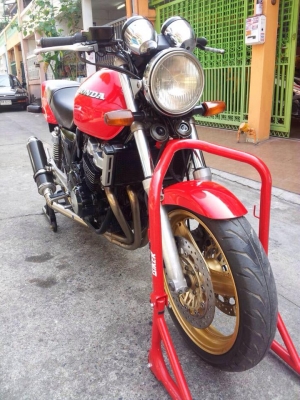 ต้ำพระราม2 จัดให้ตามคำขอ CB400ปี96VS.S สภาพสวยใสๆเครื่องดีพร้อมเดินทางเป็นรถประกอบใหม่