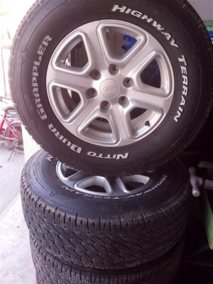 ขายเเม๊กพร้อมยาง ฟรอด ครับ 275 /65 /17