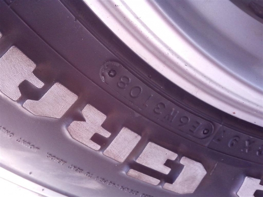 ขายเเม๊กพร้อมยาง ฟรอด ครับ 275 /65 /17