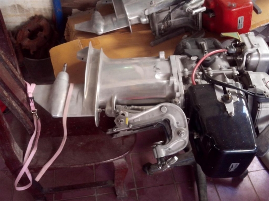 ขายเครื่องติดท้ายเรือ เเต่งเเข่งมาจากญี่ปุ่น