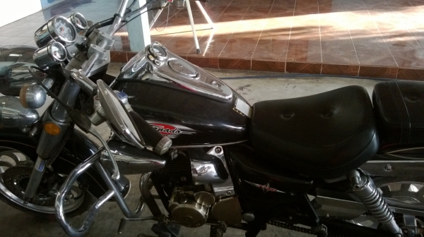 ขายรถจักรยานยนต์ช๊อปเปอร์ ยี่ห้อ JRD รุ่น Tornado JTR 150 สภาพเยี่ยม ซื้อไปใช้ได้เลย