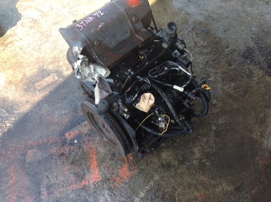 ขายเครื่องยันม่าร์ 3 สูบเก่าญี่ปุ่นรุ่น 3TNA72 ขนาด 18 แรงม้าสภาพสวยมากๆ