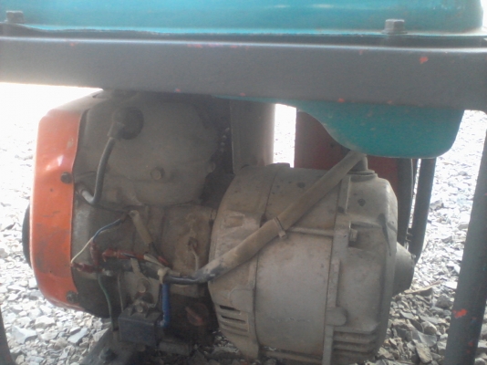 ขายเครื่องปั่นไฟนำเข้าจากญี่ปุ่นขนาดเล็กDENY0จำนวน2เครื่องYANMA1เครื่อง