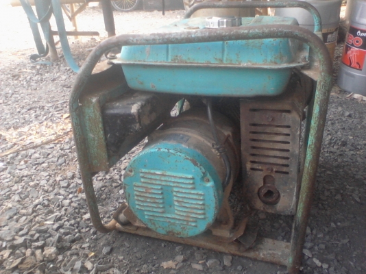 ขายเครื่องปั่นไฟนำเข้าจากญี่ปุ่นขนาดเล็กDENY0จำนวน2เครื่องYANMA1เครื่อง