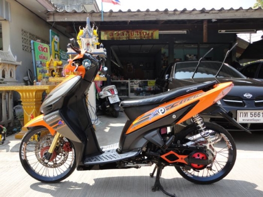honda click play แต่งสวยเต็มๆของแท้ทุกชิ้น เครื่องเสียงจัดเต็ม