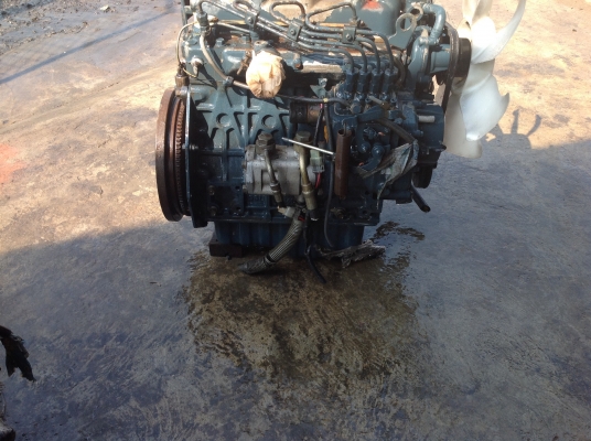 ขายเครื่องคูโบต้า 4 สูบเก่าญี่ปุ่น รุ่น V1405 ขนาด 32 แรงม้าสภาพสวยมากๆ